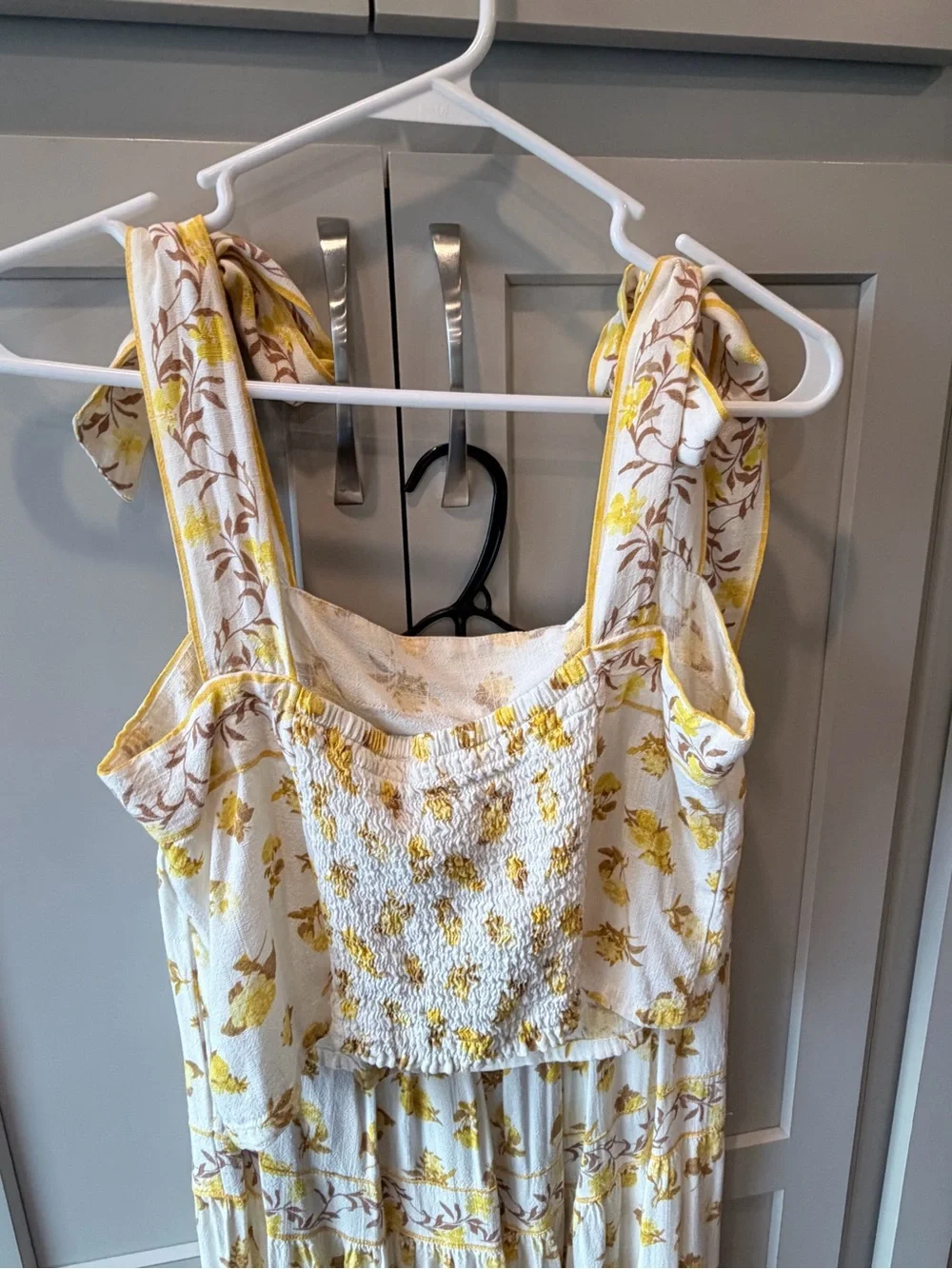 Rose & Olive White and Yellow Floral Maxi Skirt Set - Picture 4 of 5